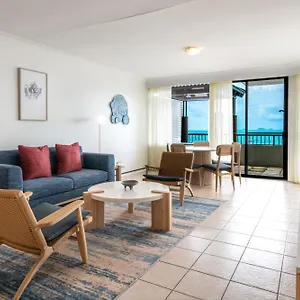 Resort At Water's Edge, Airlie Beach